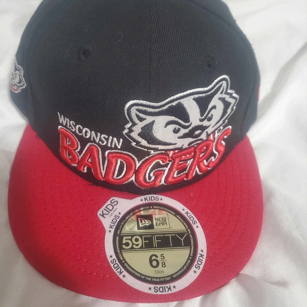 New Era Wisconsin Badgers fitted sz 6 5/8